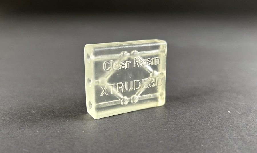 SLA-gedrucktes Bauteil aus Clear Resin.